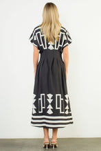 Load image into Gallery viewer, Black Print Button Up Dress
