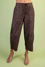 Load image into Gallery viewer, Leopard Print Barrel Pants
