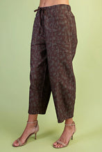 Load image into Gallery viewer, Leopard Print Barrel Pants
