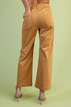 Load image into Gallery viewer, Cropped Corduroy Pants
