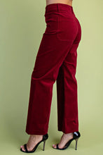 Load image into Gallery viewer, Cropped Corduroy Pants

