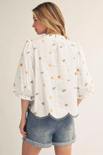 Load image into Gallery viewer, Off White Embroidered Top
