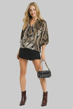 Load image into Gallery viewer, Damask Print Velvet Top
