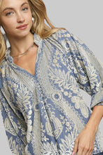 Load image into Gallery viewer, Damask Print Velvet Top
