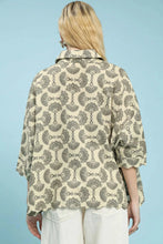 Load image into Gallery viewer, Cream and Black Fan Print Top
