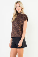 Load image into Gallery viewer, Cheetah Button Accent Top
