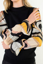 Load image into Gallery viewer, Black Contrast Sleeve Sweater
