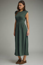 Load image into Gallery viewer, Forest Green Pintuck Midi Dress
