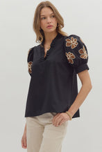 Load image into Gallery viewer, Black Floral Sleeve Top
