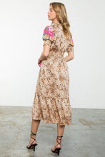 Load image into Gallery viewer, Leopard Midi Dress
