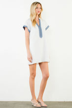 Load image into Gallery viewer, White Textured Dress

