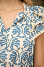 Load image into Gallery viewer, Blue Ventage Print Dress
