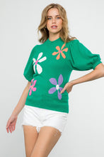 Load image into Gallery viewer, Green Flower Print Sweater
