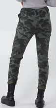 Load image into Gallery viewer, Camo Print Magic Pants
